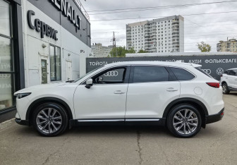 Подержанный автомобиль Mazda CX-9 2021 года (8 фото)
