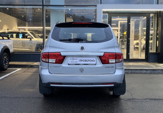 Подержанный автомобиль SsangYong Kyron 2009 года (6 фото)