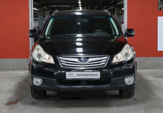 Подержанный автомобиль Subaru Outback Wagon 2010 года (2 фото)