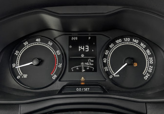 Подержанный автомобиль Skoda Rapid Liftback 2021 года (16 фото)