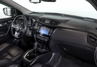 Подержанный автомобиль Nissan Qashqai 2020 года (6 фото)