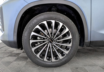 Подержанный автомобиль Exeed TXL 2022 года (18 фото)