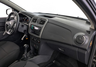 Подержанный автомобиль Renault Logan Sedan 2021 года (11 фото)