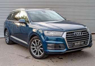 Подержанный автомобиль Audi Q7 2019 года (3 фото)