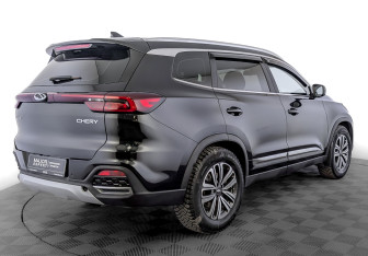 Подержанный автомобиль Chery Tiggo 8 2021 года (5 фото)