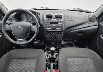 Подержанный автомобиль LADA (ВАЗ) Granta Liftback 2019 года (11 фото)