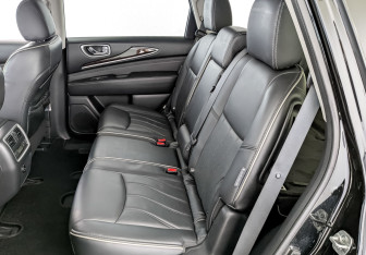 Подержанный автомобиль Infiniti QX60 2019 года (12 фото)