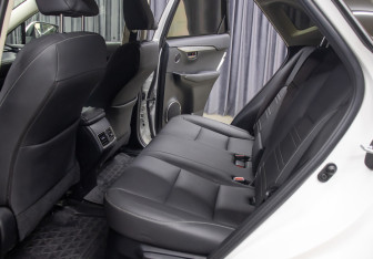 Подержанный автомобиль Lexus NX 2018 года (12 фото)