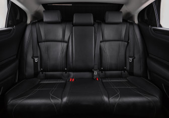 Подержанный автомобиль Lexus ES 2020 года (30 фото)