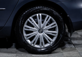 Подержанный автомобиль Mazda 3 Hatchback 2007 года (14 фото)