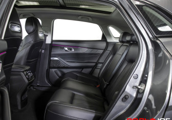 Подержанный автомобиль Changan UNI-K 2023 года (10 фото)