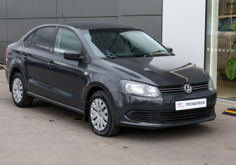 Подержанный автомобиль Volkswagen Polo Sedan 2013 года (3 фото)