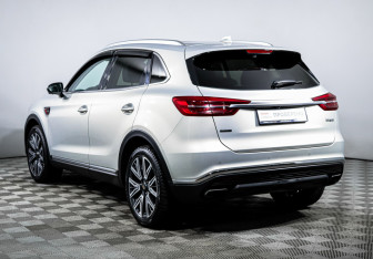 Подержанный автомобиль Hongqi HS5 2023 года (7 фото)