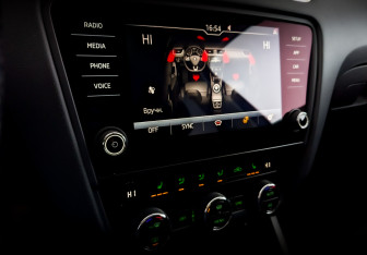 Подержанный автомобиль Skoda Octavia Liftback 2017 года (28 фото)