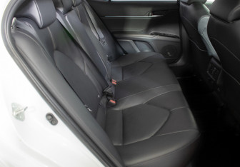 Подержанный автомобиль Toyota Camry Sedan 2020 года (10 фото)