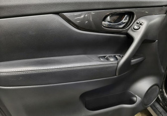 Подержанный автомобиль Nissan X-Trail 2020 года (16 фото)