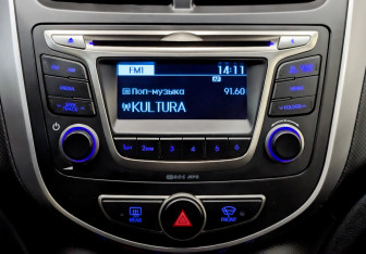 Подержанный автомобиль Hyundai Solaris Sedan 2015 года (15 фото)