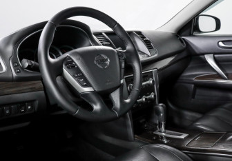 Подержанный автомобиль Nissan Teana 2012 года (14 фото)