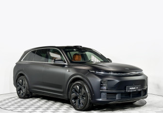 Подержанный автомобиль LiXiang L7 2023 года (3 фото)