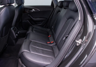 Подержанный автомобиль Audi A6 Sedan 2015 года (11 фото)