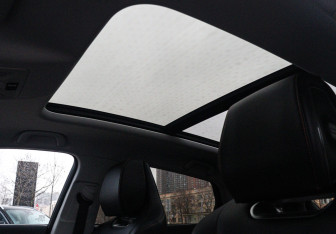 Подержанный автомобиль Changan UNI-K 2023 года (17 фото)