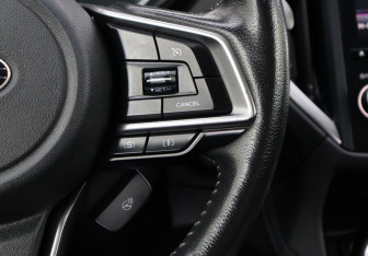 Подержанный автомобиль Subaru Forester Suv 2021 года (17 фото)