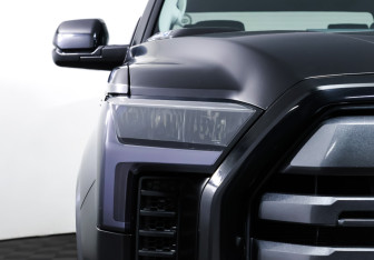 Подержанный автомобиль Toyota Tundra 2022 года (24 фото)