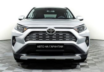 Подержанный автомобиль Toyota RAV4 2020 года (2 фото)