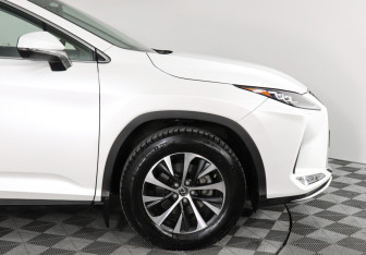Подержанный автомобиль Lexus RX 2020 года (14 фото)