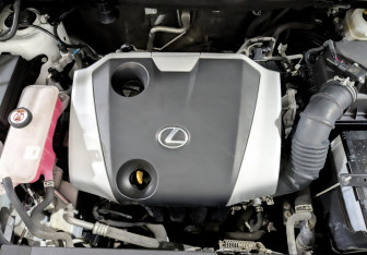 Подержанный автомобиль Lexus NX 2021 года (8 фото)