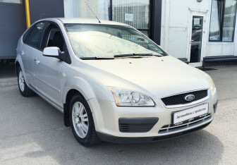 Подержанный автомобиль Ford Focus Hatchback 2007 года (3 фото)