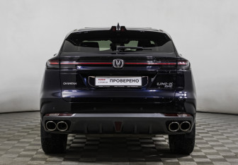 Подержанный автомобиль Changan UNI-K 2023 года (6 фото)