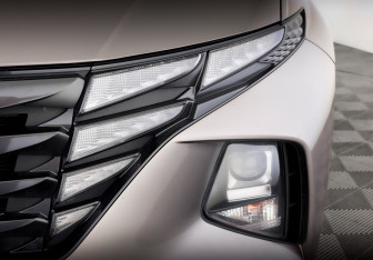 Подержанный автомобиль Hyundai Tucson 2022 года (17 фото)