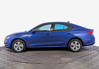 Подержанный автомобиль Skoda Octavia Liftback 2020 года (8 фото)