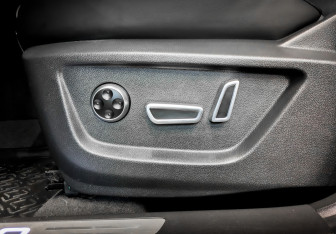 Подержанный автомобиль Chery Tiggo 8 2020 года (21 фото)