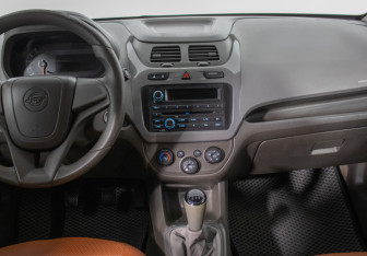 Подержанный автомобиль Ravon R4 2018 года (14 фото)