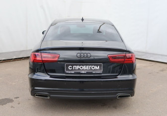Подержанный автомобиль Audi A6 Sedan 2017 года (5 фото)