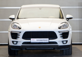Подержанный автомобиль Porsche Macan 2014 года (2 фото)