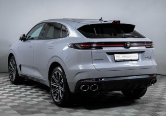 Подержанный автомобиль Changan UNI-K 2023 года (7 фото)