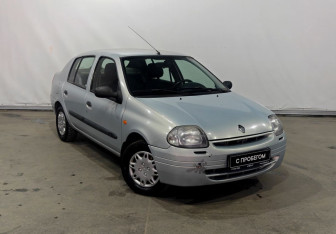 Подержанный автомобиль Renault Clio Sedan 2001 года (3 фото)