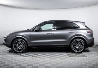 Подержанный автомобиль Porsche Cayenne 2019 года (8 фото)