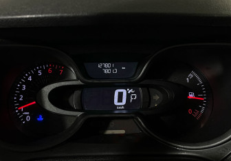 Подержанный автомобиль Renault Kaptur 2018 года (11 фото)