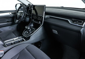 Подержанный автомобиль Haval M6 2023 года (11 фото)