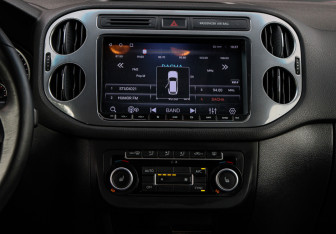 Подержанный автомобиль Volkswagen Tiguan 2013 года (10 фото)