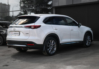 Подержанный автомобиль Mazda CX-9 2021 года (4 фото)