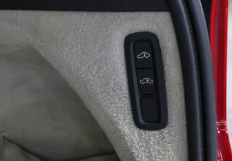 Подержанный автомобиль Volvo XC90 2016 года (24 фото)