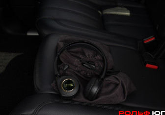 Подержанный автомобиль Land Rover Range Rover 2014 года (24 фото)