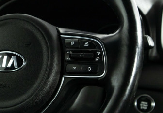 Подержанный автомобиль Kia Sportage 2018 года (11 фото)