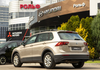 Подержанный автомобиль Volkswagen Tiguan 2017 года (5 фото)