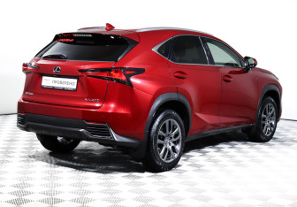 Подержанный автомобиль Lexus NX 2018 года (5 фото)